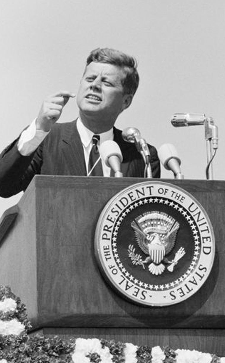 洋書 LIFE ケネディ大統領 LIFE ライフ アメリカ雑誌 ケネディ大統領 洋書